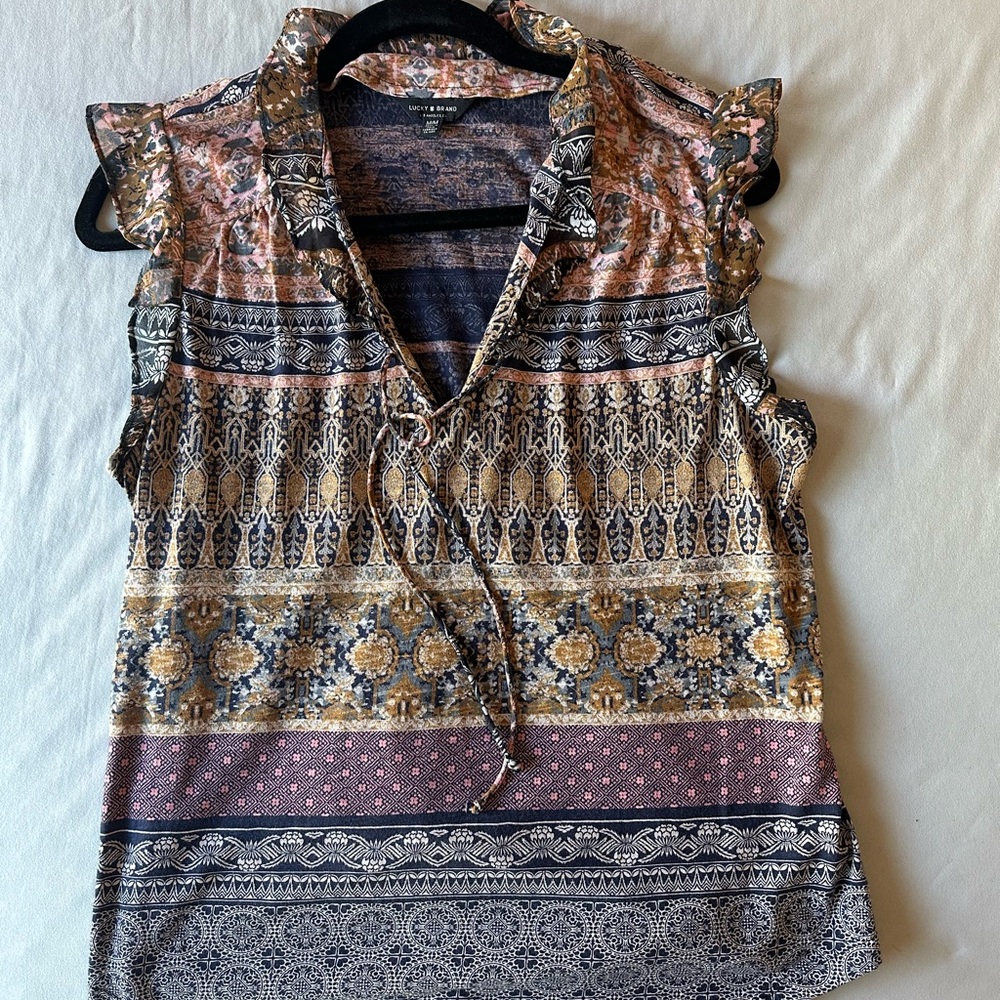 Lucky Brand Brown and Gray Sleeveless Ruffled Blouse